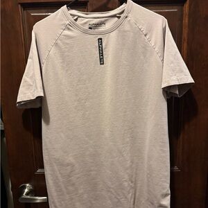 Alphalete Men’s Short-Sleeve Crewneck T-Shirt — Light Taupe